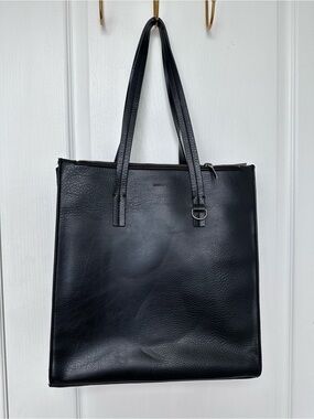 Matt & Nat - Black Leather Bag